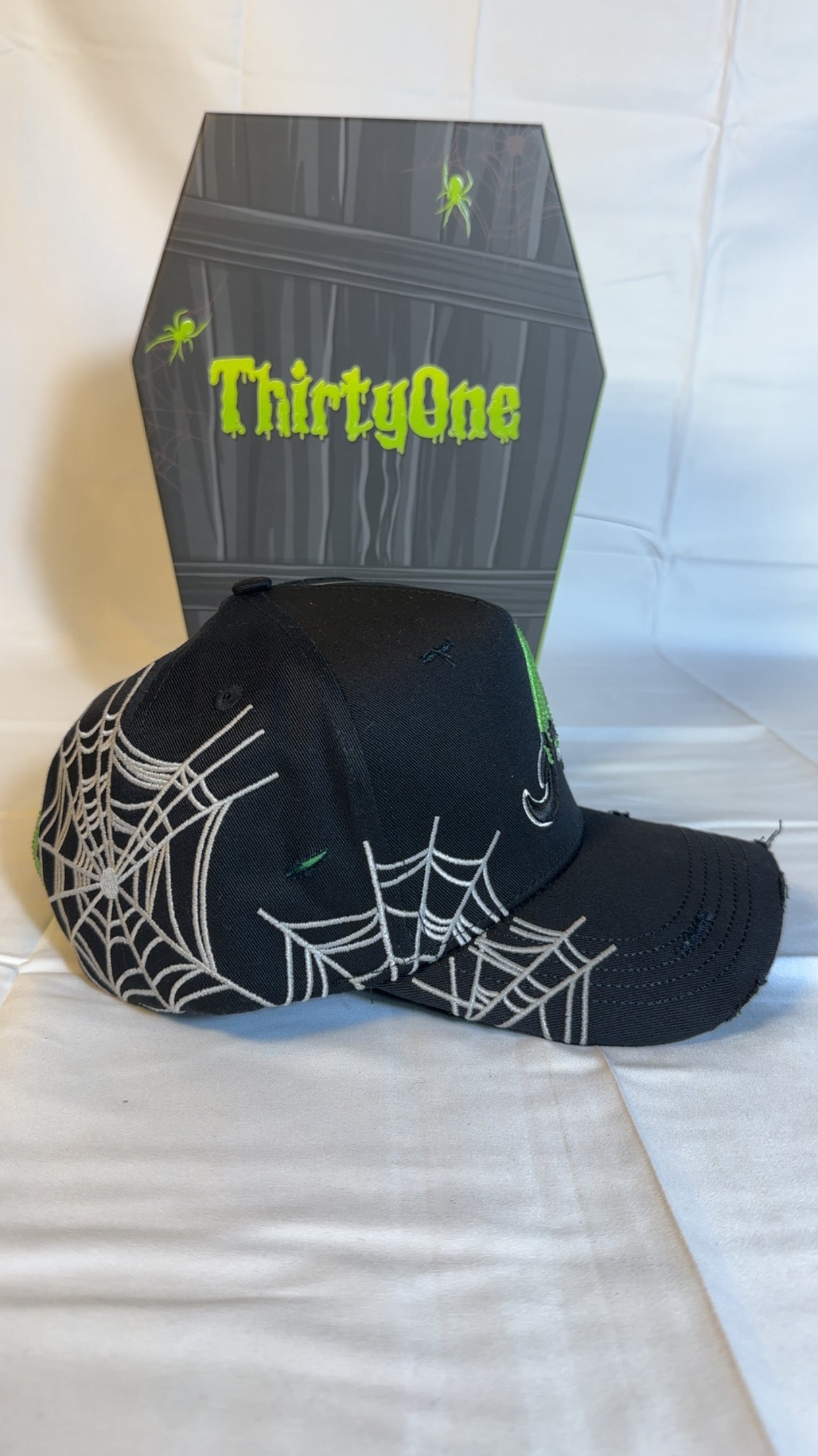 Thirty one hats- ARACHNOPHOBIA limited drop