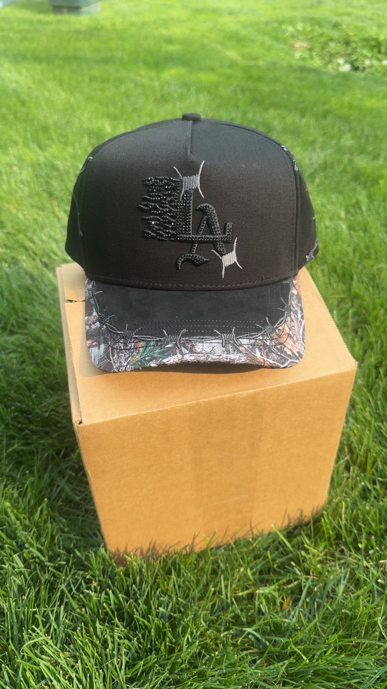 GQ hatz- LA “WIRE-CAMO”