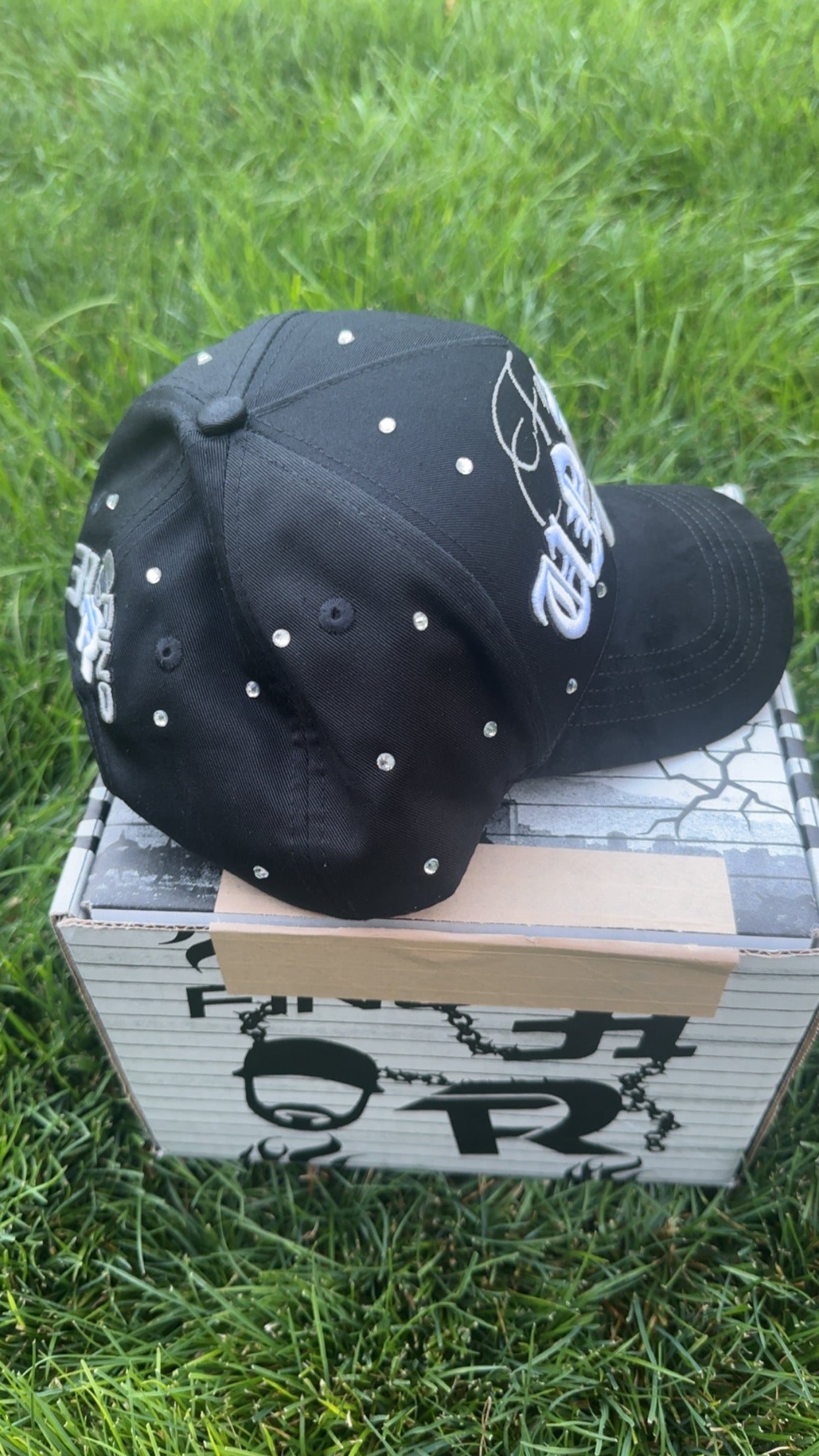 Fuerza Regida X Thirtyone Hats X Barbas Hats X Gallo Fino - Fuerzas Unidas