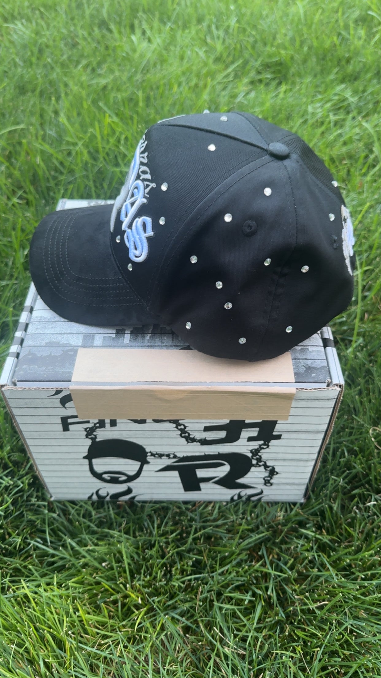 Fuerza Regida X Thirtyone Hats X Barbas Hats X Gallo Fino - Fuerzas Unidas