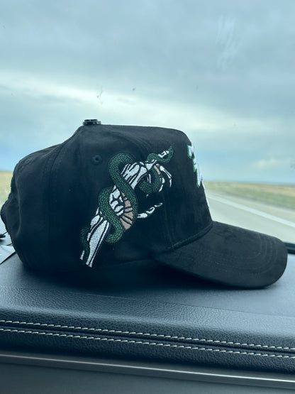 Zander hats - Snake in Bones