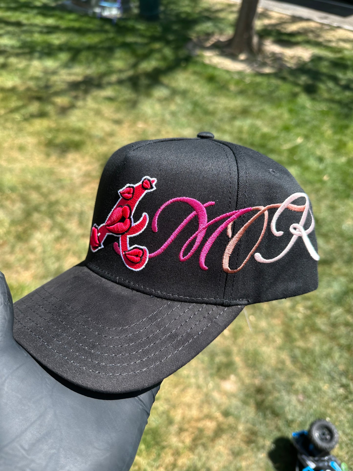 GQ Hatz - AMOR
